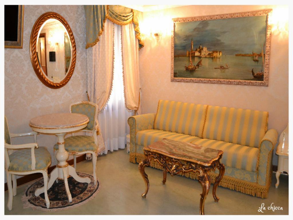 Guest House La Chicca Venezia Rom bilde